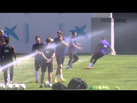 Spectacular nutmeg from Pedro to Douglas in FC Barcelona training session | www.weloba.com